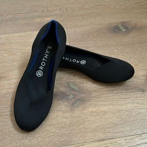 Rothy's Round-toe Flats - Size 8.5 - Black with blue details
